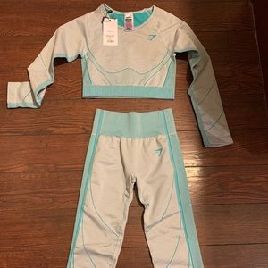 Gymshark Amplify Seamless crop top and leggings